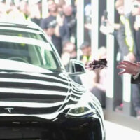 Elon Musk in China to discuss enabling full self driving
